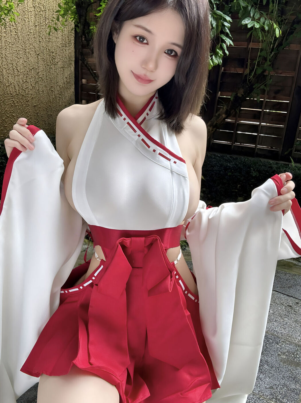 Coser@小仓千代w &#8211; 2025年6月Fantia订阅 Part02 (61P)