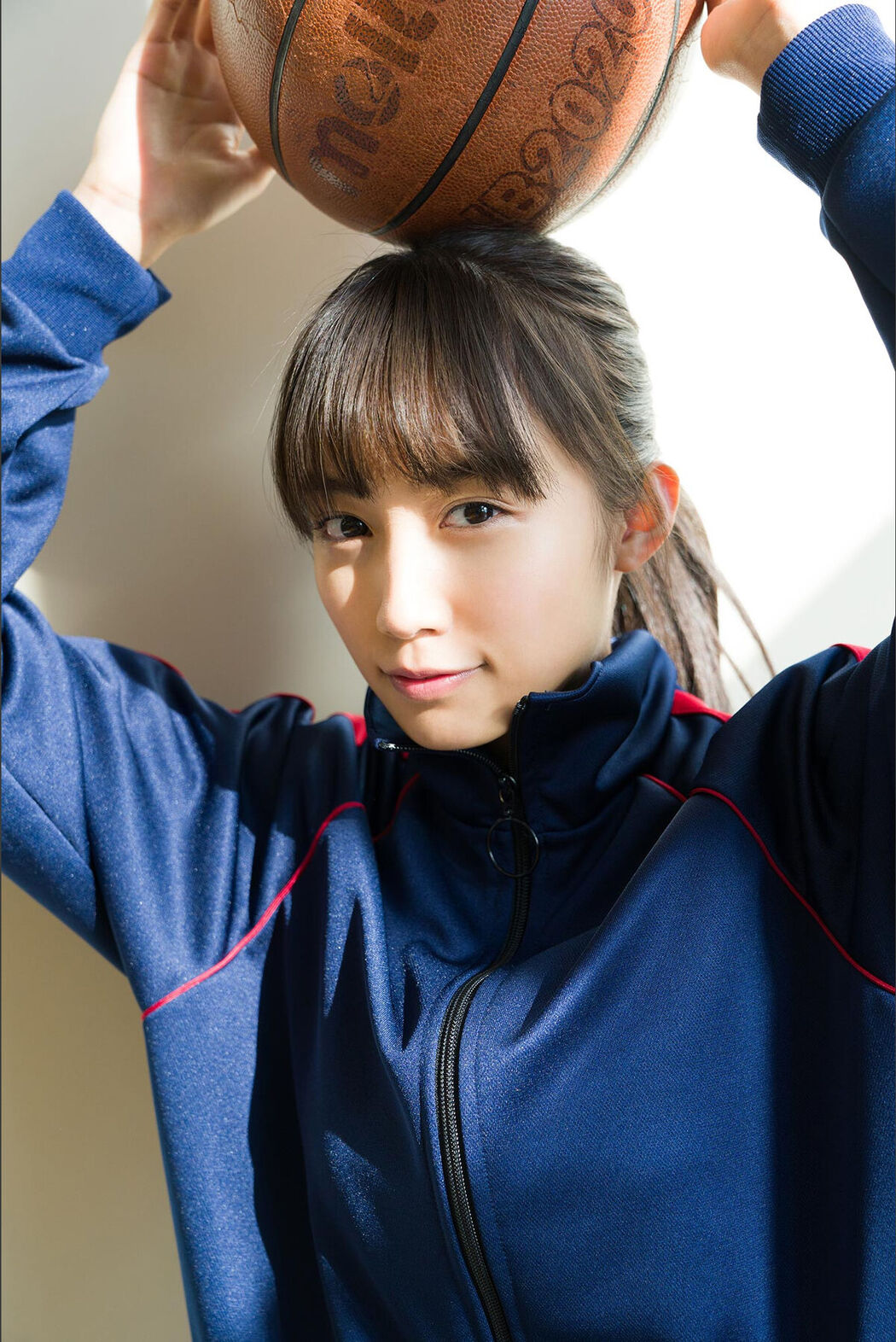 JP Hikari Kuroki 黒木ひかり – 神的美少女 スピサン グラビアフォトブック (42P)