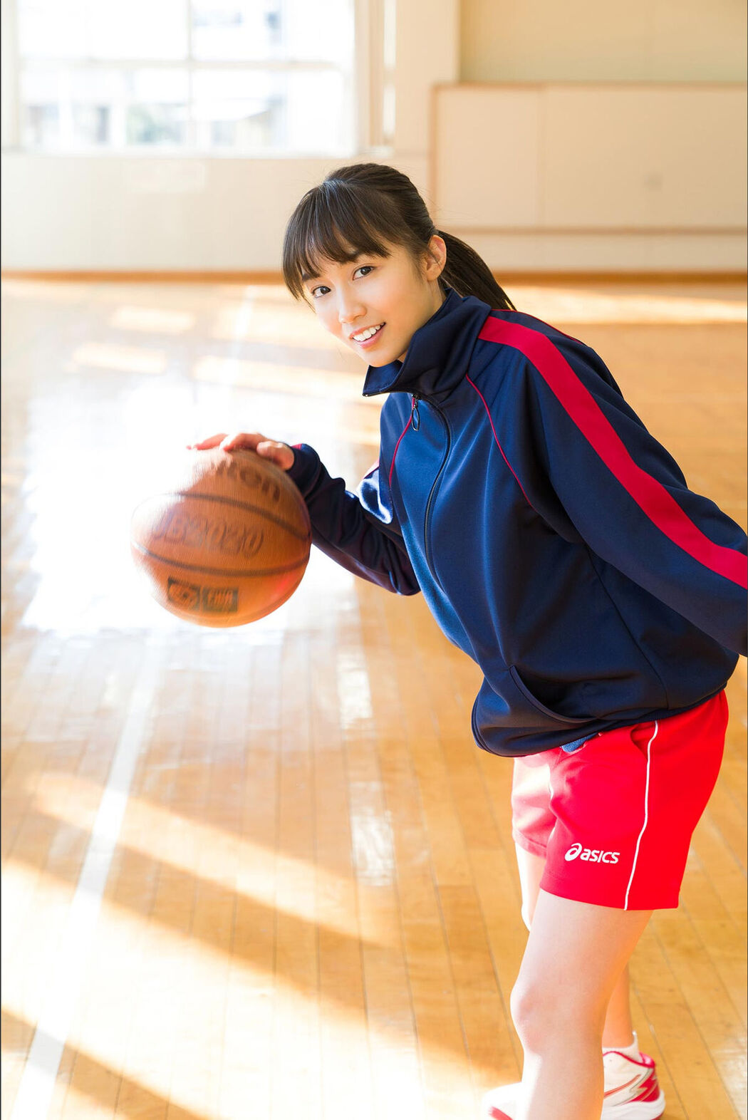 JP Hikari Kuroki 黒木ひかり – 神的美少女 スピサン グラビアフォトブック (42P)