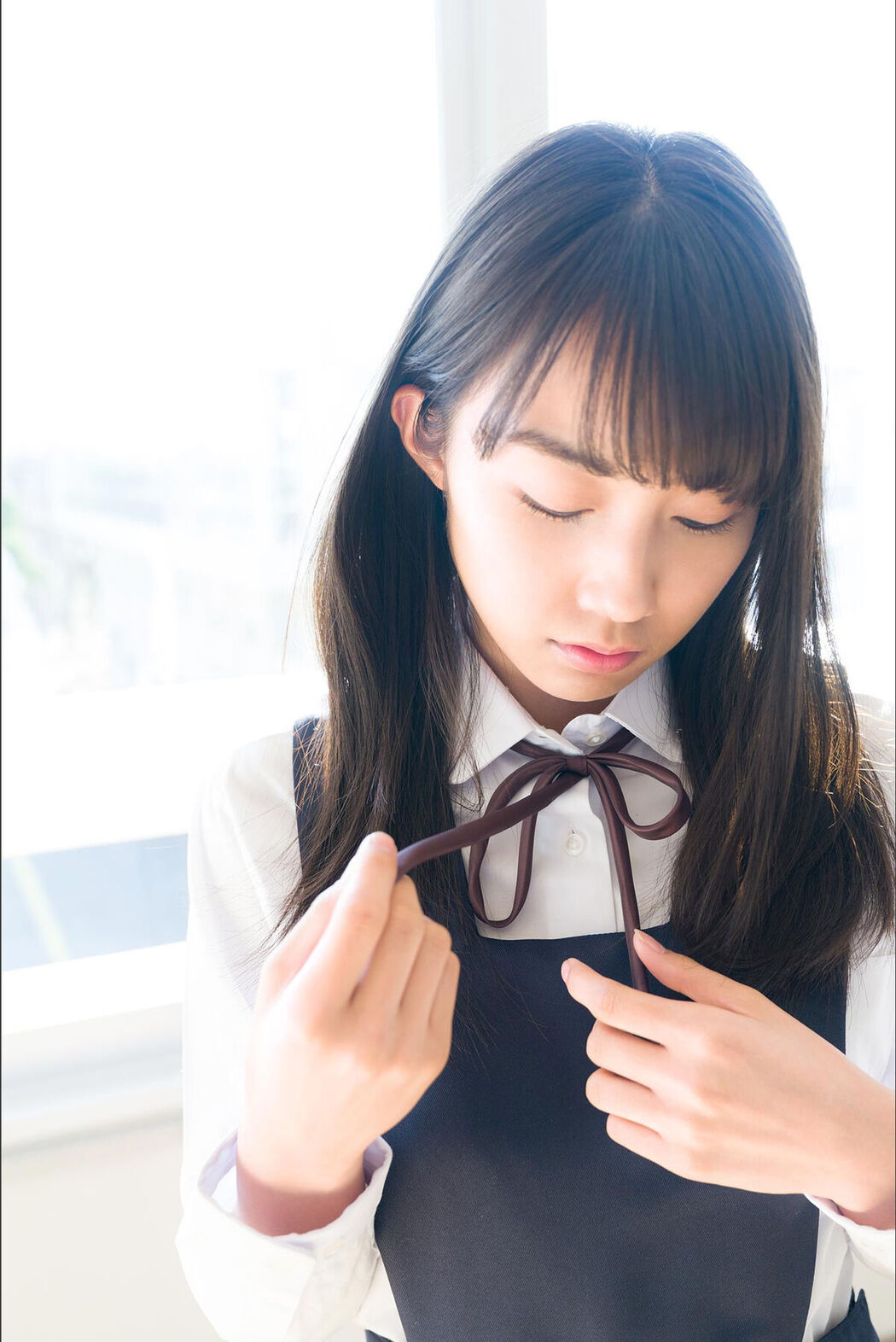 JP Hikari Kuroki 黒木ひかり – 神的美少女 スピサン グラビアフォトブック (42P)