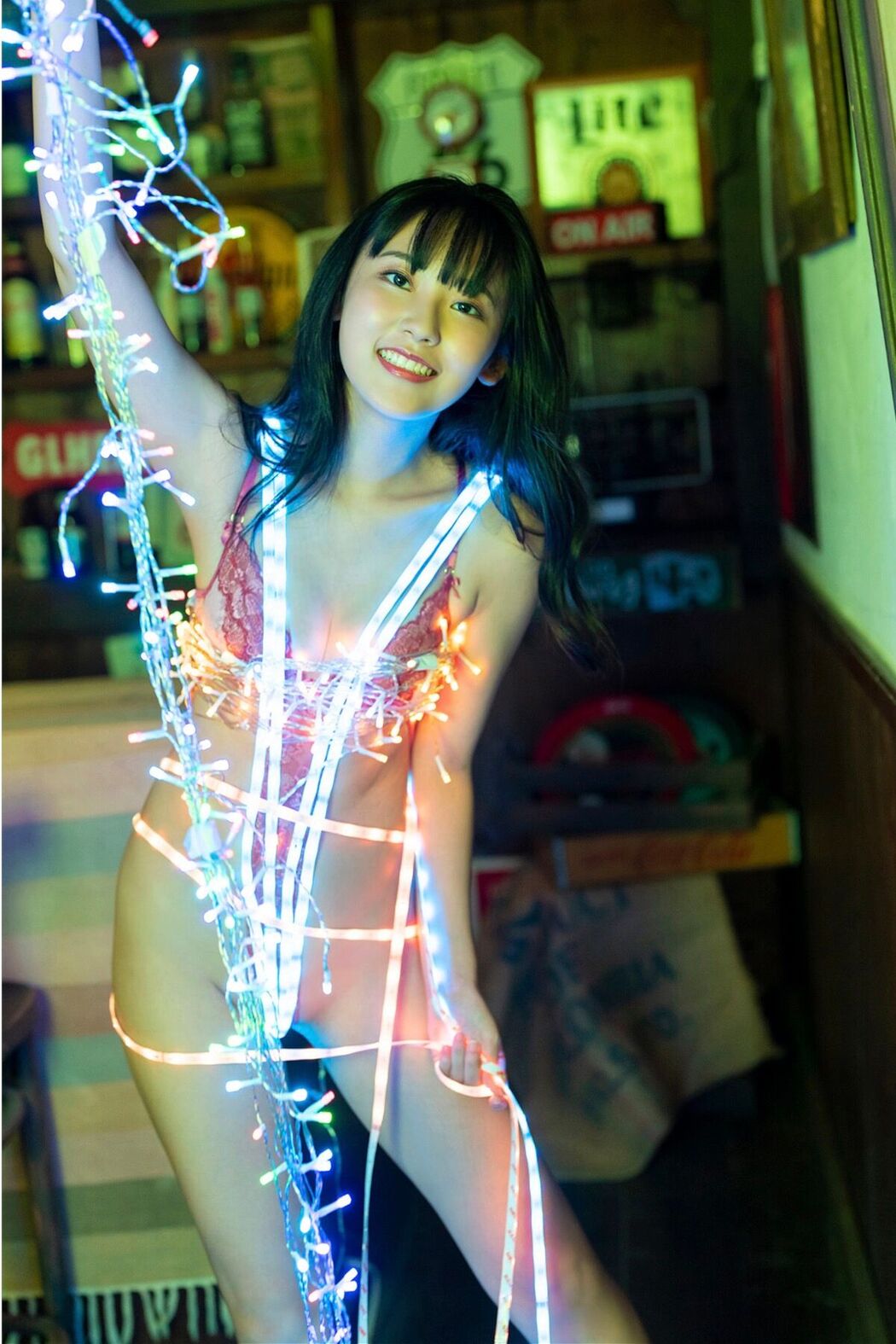 JP Moka Hayashida 林田百加 – FLASHデジタル写真集 ハイレグ光っちゃった (88P)