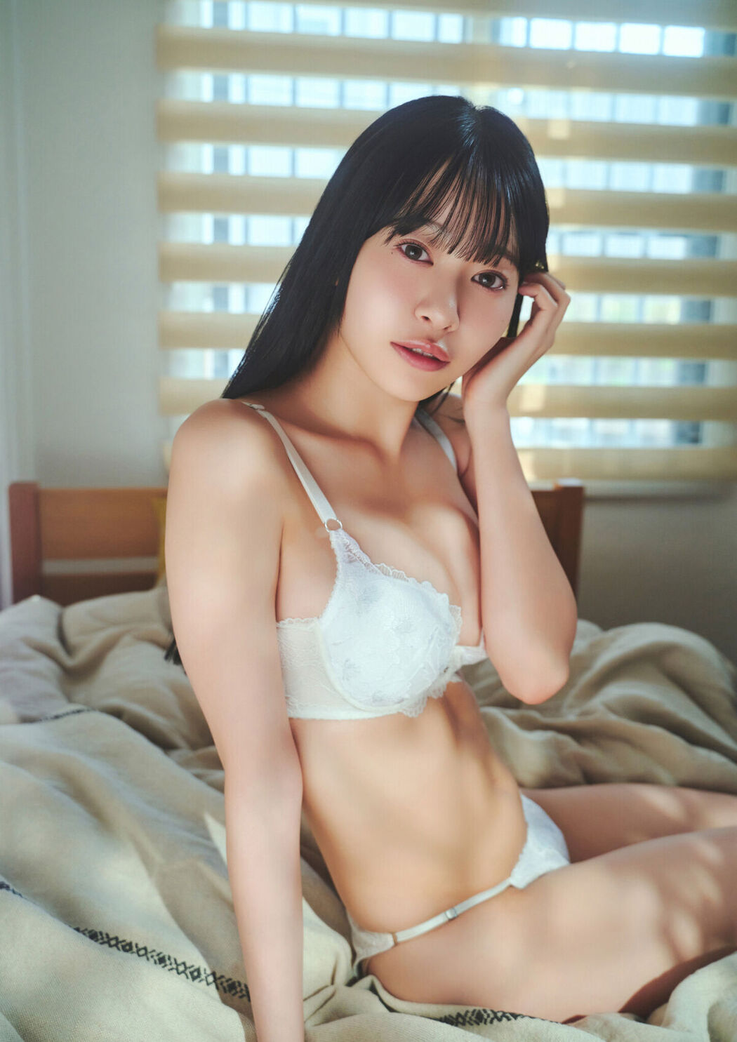 JP Chihoshi Maho 千星真穂 – BUBKAデジタル写真集 ウワサのちせまほ。 (51P)