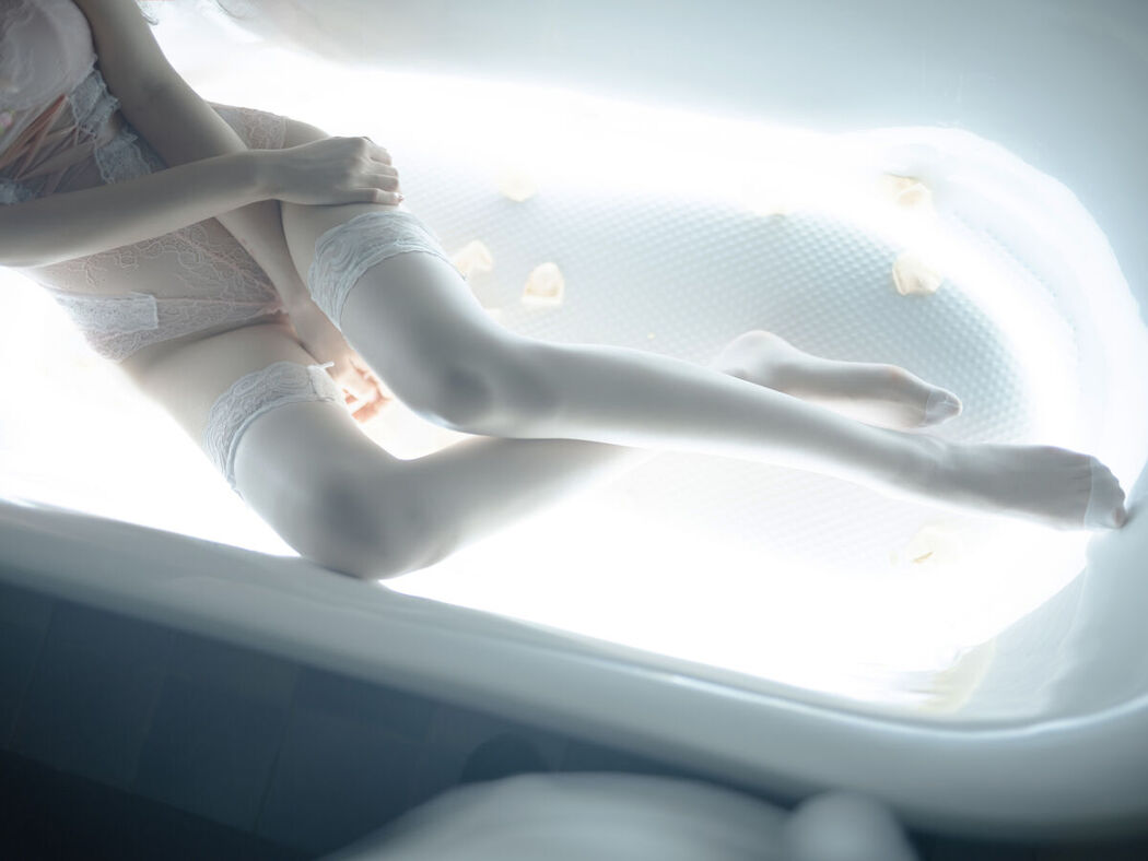 Coser@一米八的大梨子 – 思念如苦海 (41P)