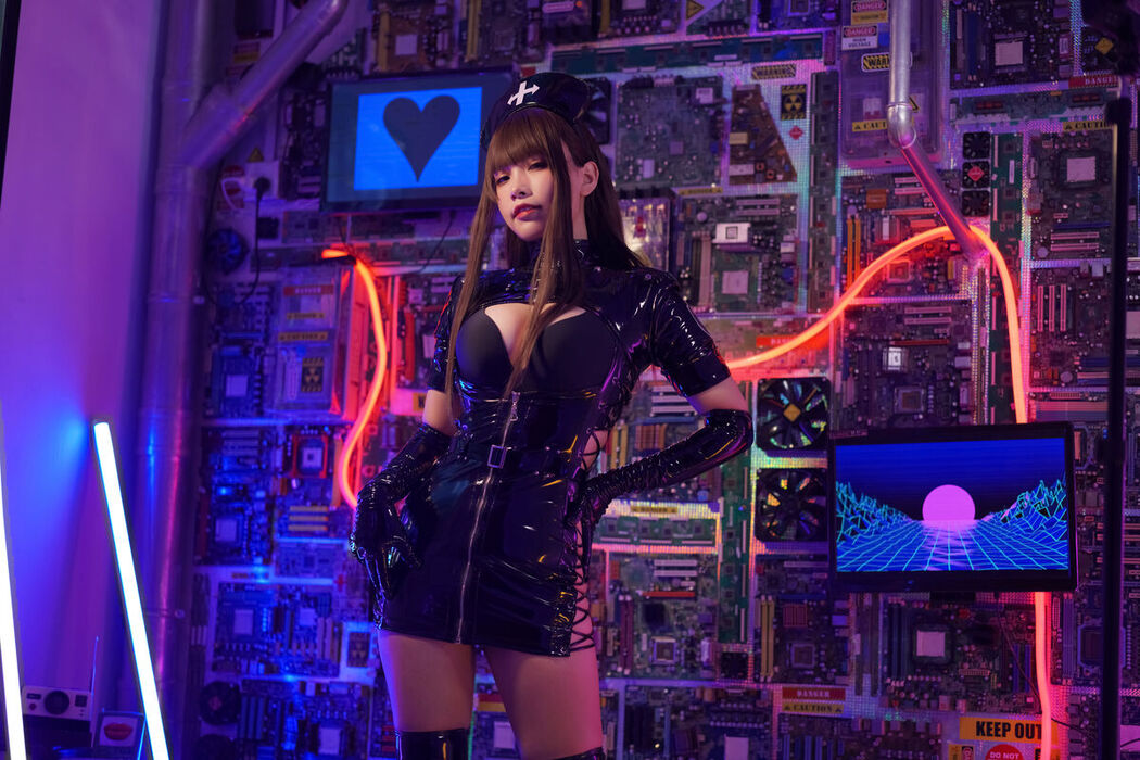 Coser@Neko薇薇 – 暗黑护士 (54P)