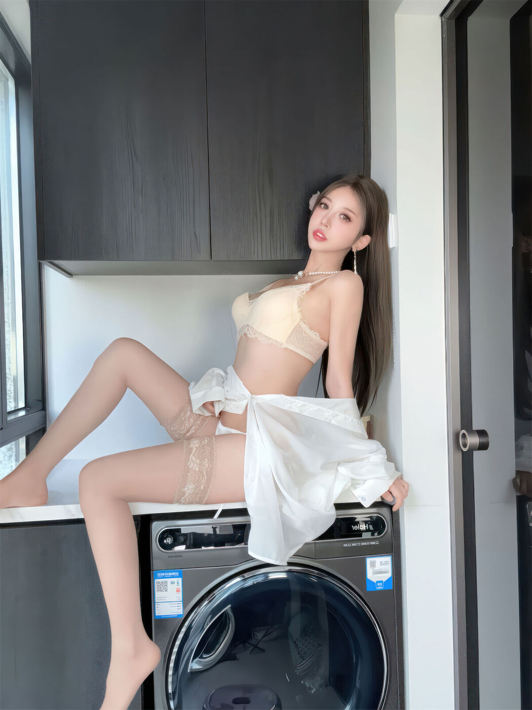 Coser@过期米线线喵 – 羞涩の妻 (39P)