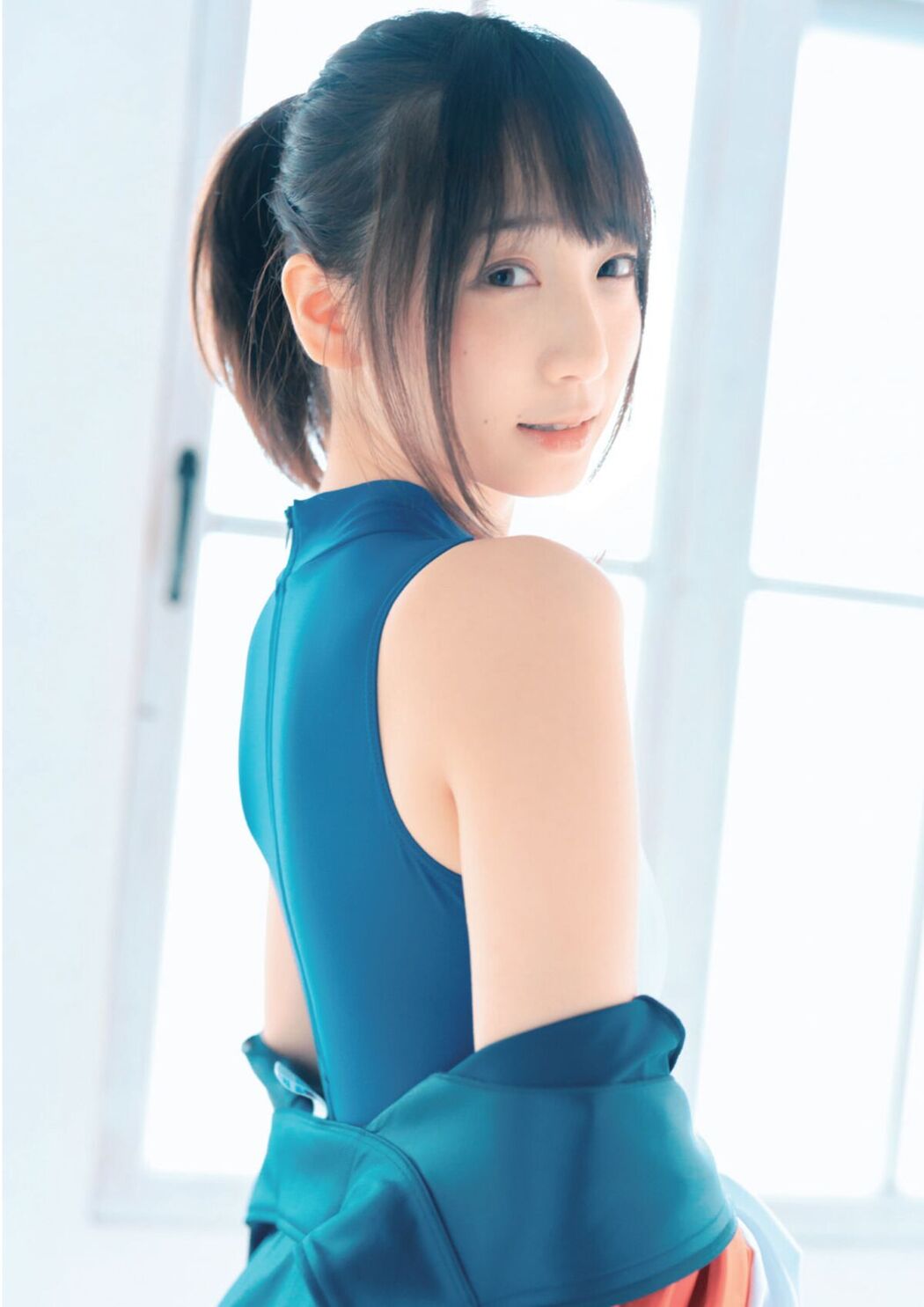 JP Moe Iori 伊織萌 &#8211; 競泳水着 (72P)