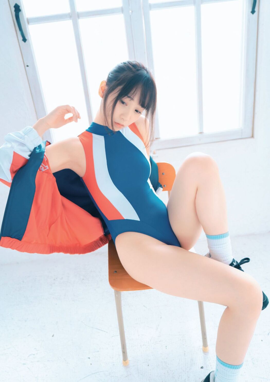 JP Moe Iori 伊織萌 &#8211; 競泳水着 (72P)