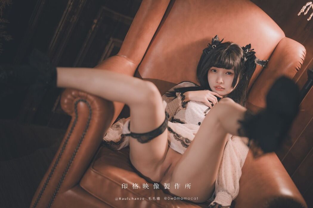 Coser@慕慕Momo &#8211; 你的玩偶女孩 (47P &#8211; 1V)