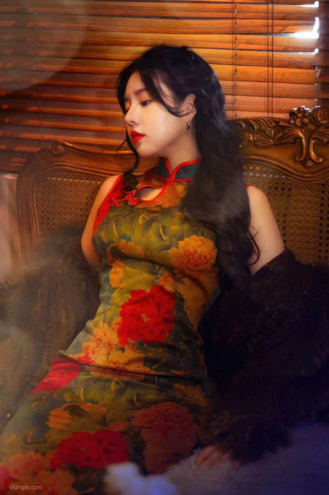 Sha Le Mei Xiao Cang Lao Shi 莎乐美小苍老师 &#8211; 网红外围 最新私密群门槛福利 Part02 (61P)