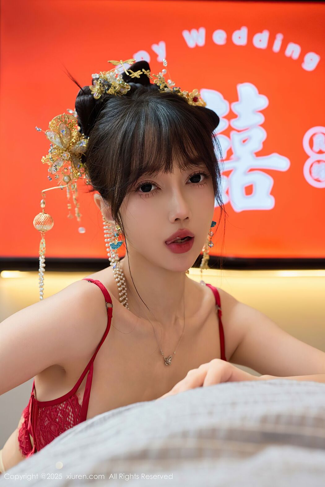 XiuRen秀人网 No.10567 Yue Er Yue Er (73P)