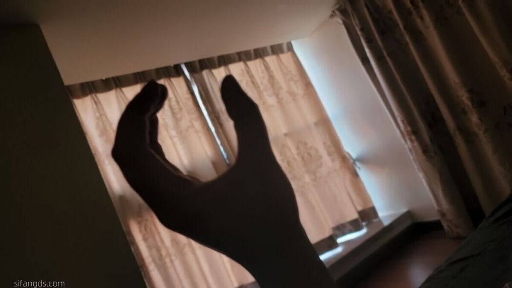 Sha Le Mei Xiao Cang Lao Shi 莎乐美小苍老师 &#8211; 网红外围 最新私密群门槛福利 Part03 (61P)