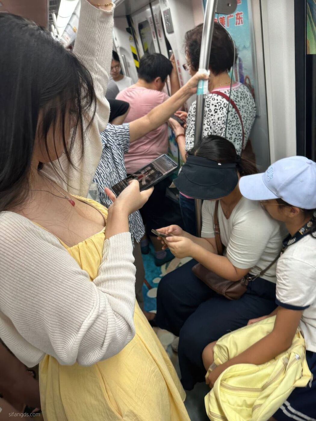 Sha Le Mei Xiao Cang Lao Shi 莎乐美小苍老师 &#8211; 网红外围 最新私密群门槛福利 Part02 (61P)