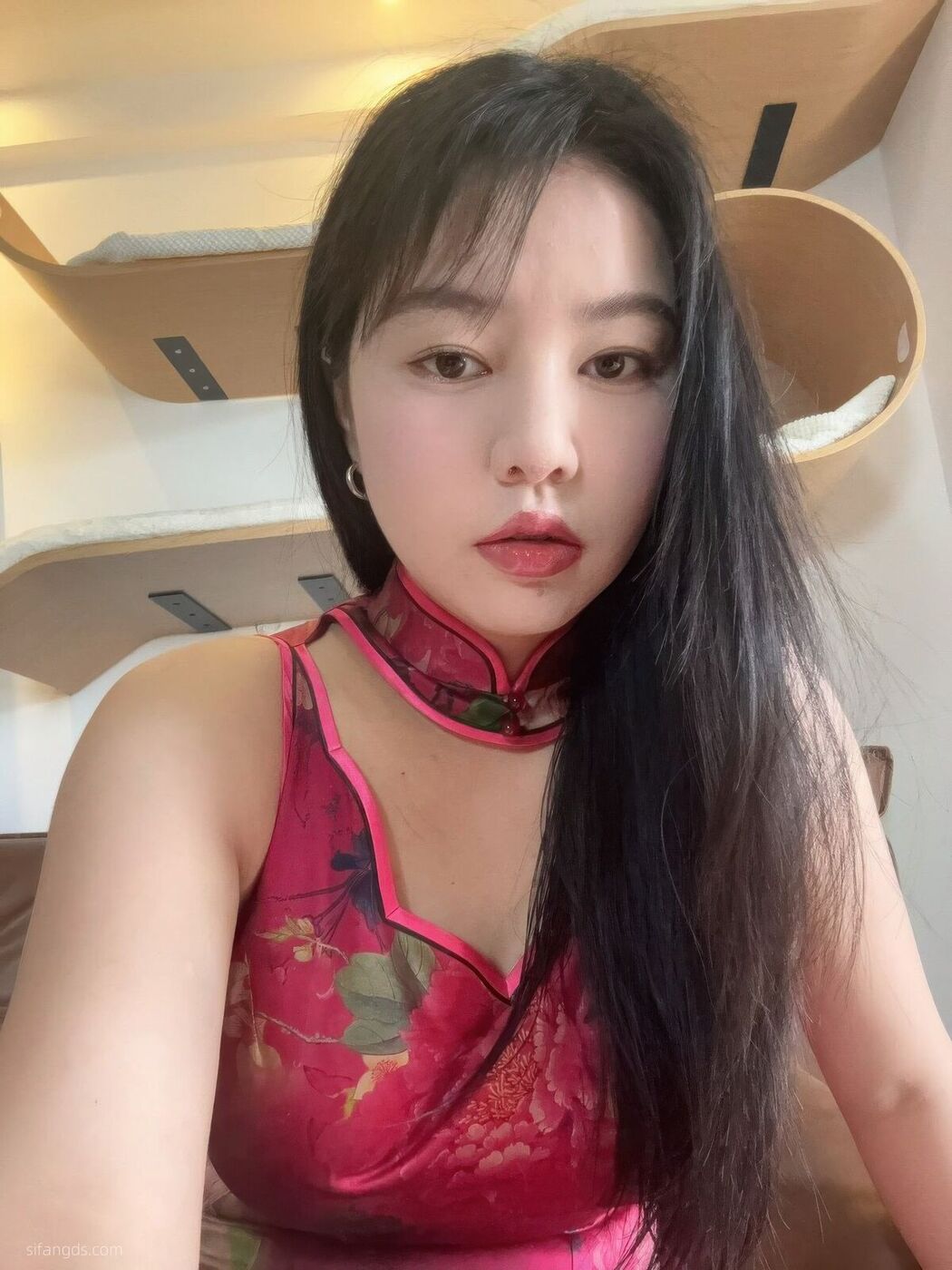 Sha Le Mei Xiao Cang Lao Shi 莎乐美小苍老师 &#8211; 网红外围 最新私密群门槛福利 Part01 (61P &#8211; 28V)