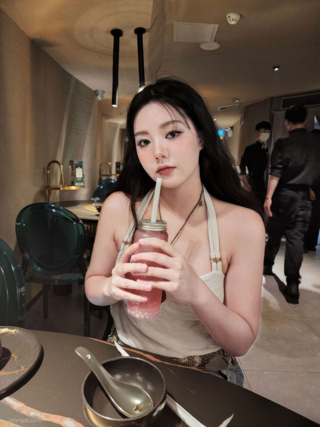 Sha Le Mei Xiao Cang Lao Shi 莎乐美小苍老师 &#8211; 网红外围 最新私密群门槛福利 Part03 (61P)