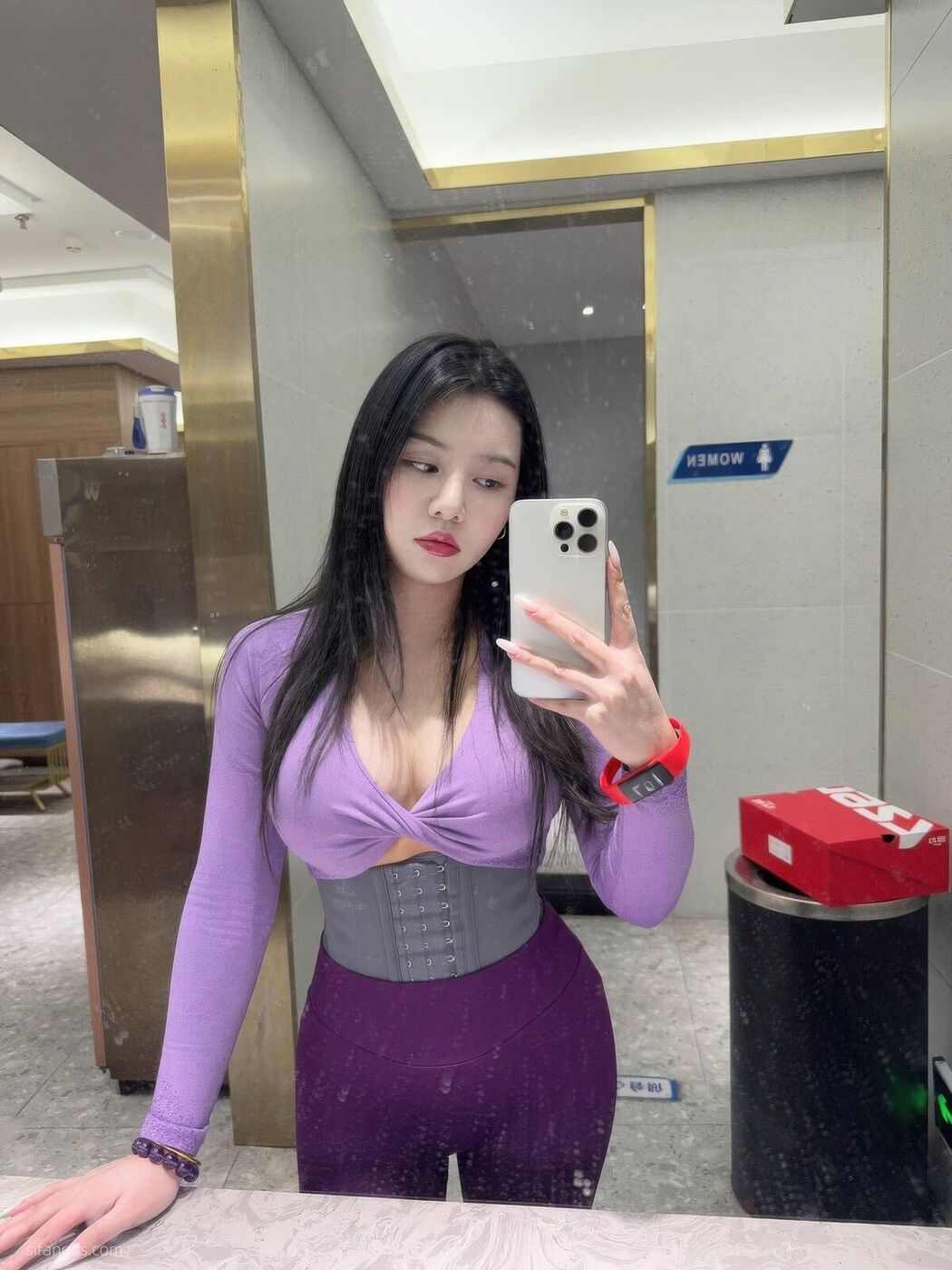 Sha Le Mei Xiao Cang Lao Shi 莎乐美小苍老师 &#8211; 网红外围 最新私密群门槛福利 Part03 (61P)