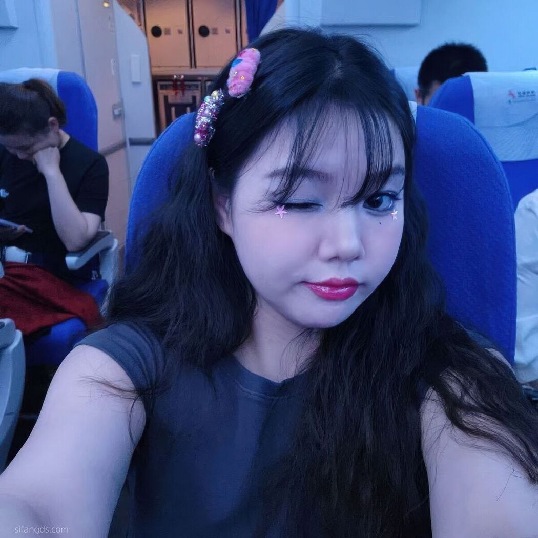 Sha Le Mei Xiao Cang Lao Shi 莎乐美小苍老师 &#8211; 网红外围 最新私密群门槛福利 Part03 (61P)