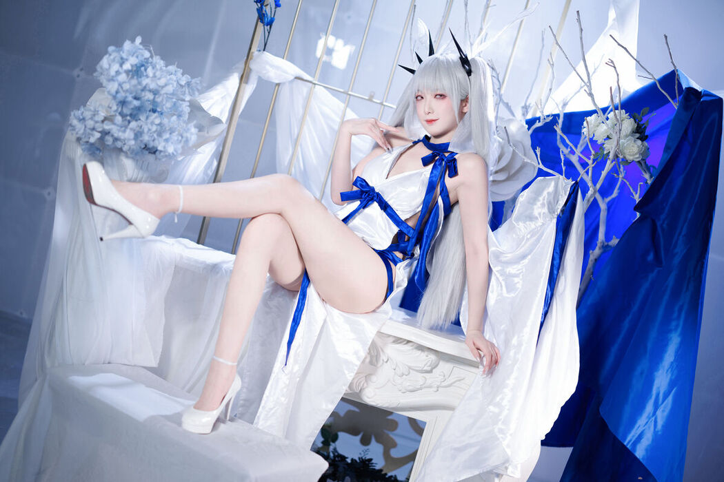 Coser@封疆疆v – 可畏礼服 (33P)