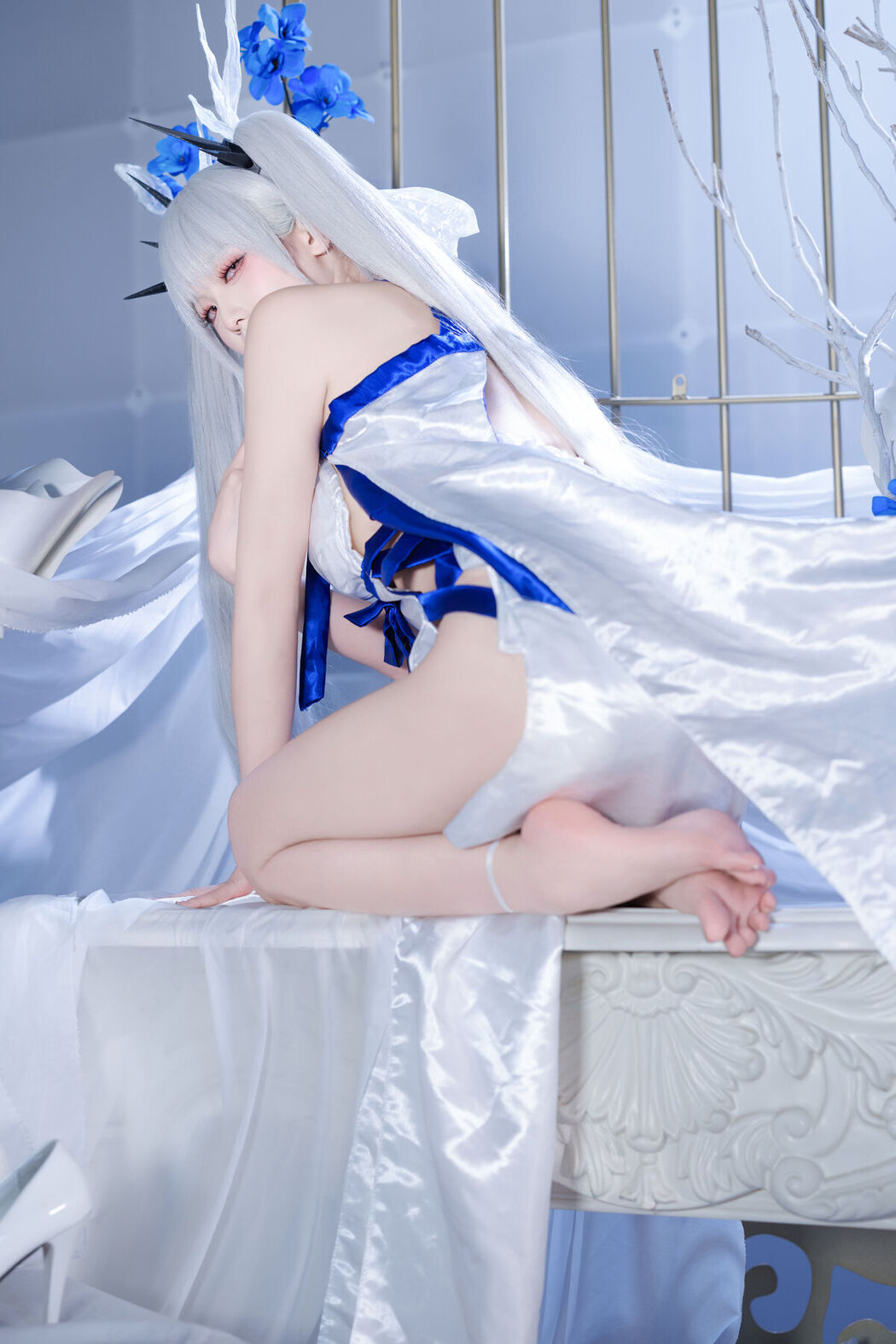 Coser@封疆疆v – 可畏礼服 (33P)