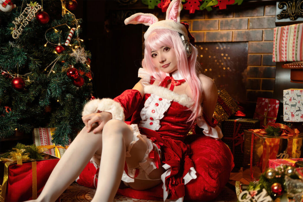 Coser@是三不是世w – 索尼子 圣诞 (44P)