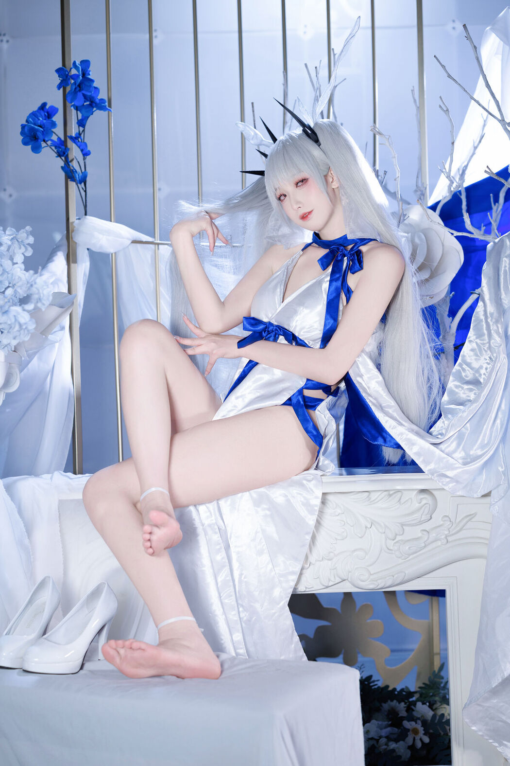 Coser@封疆疆v – 可畏礼服 (33P)