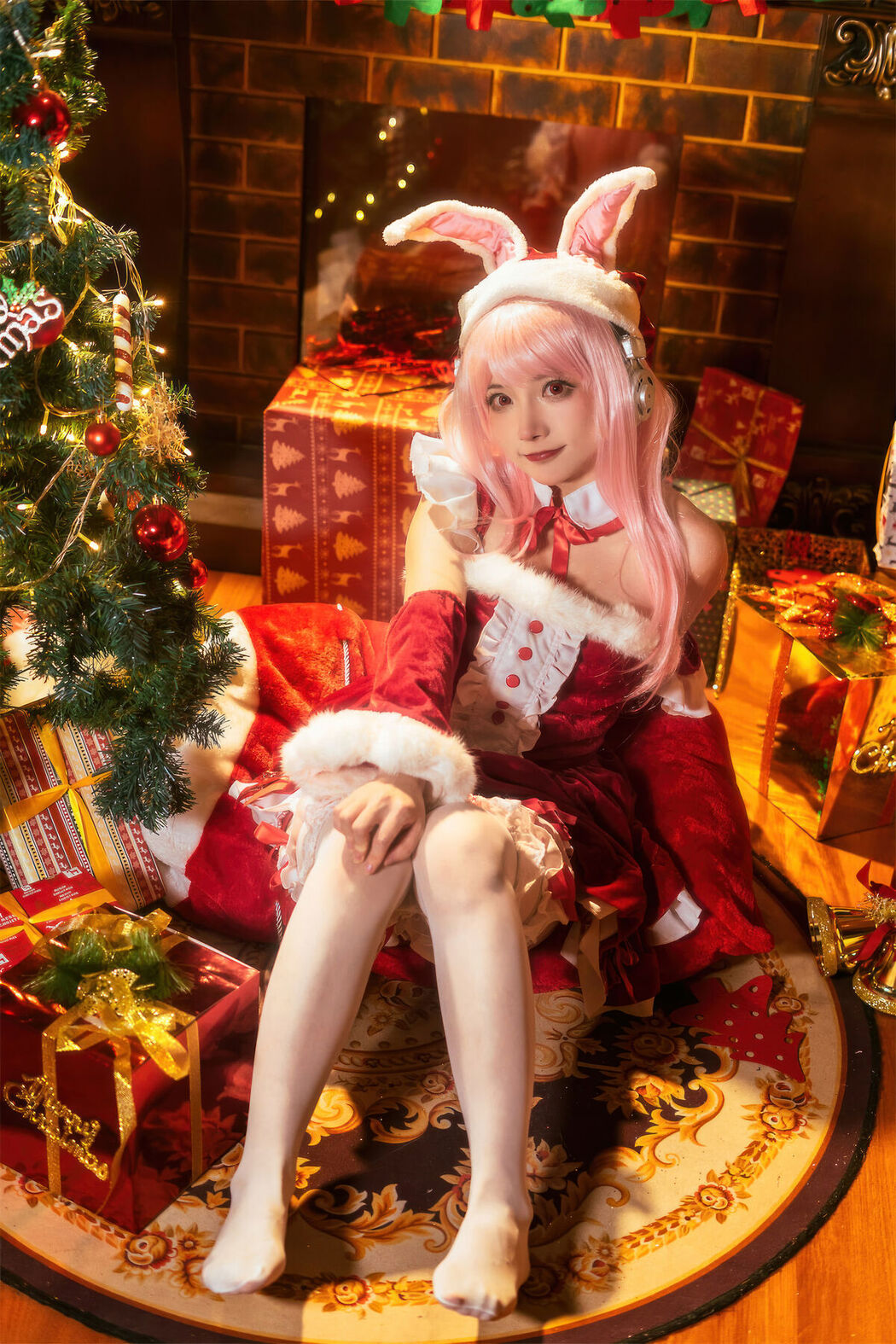 Coser@是三不是世w – 索尼子 圣诞 (44P)