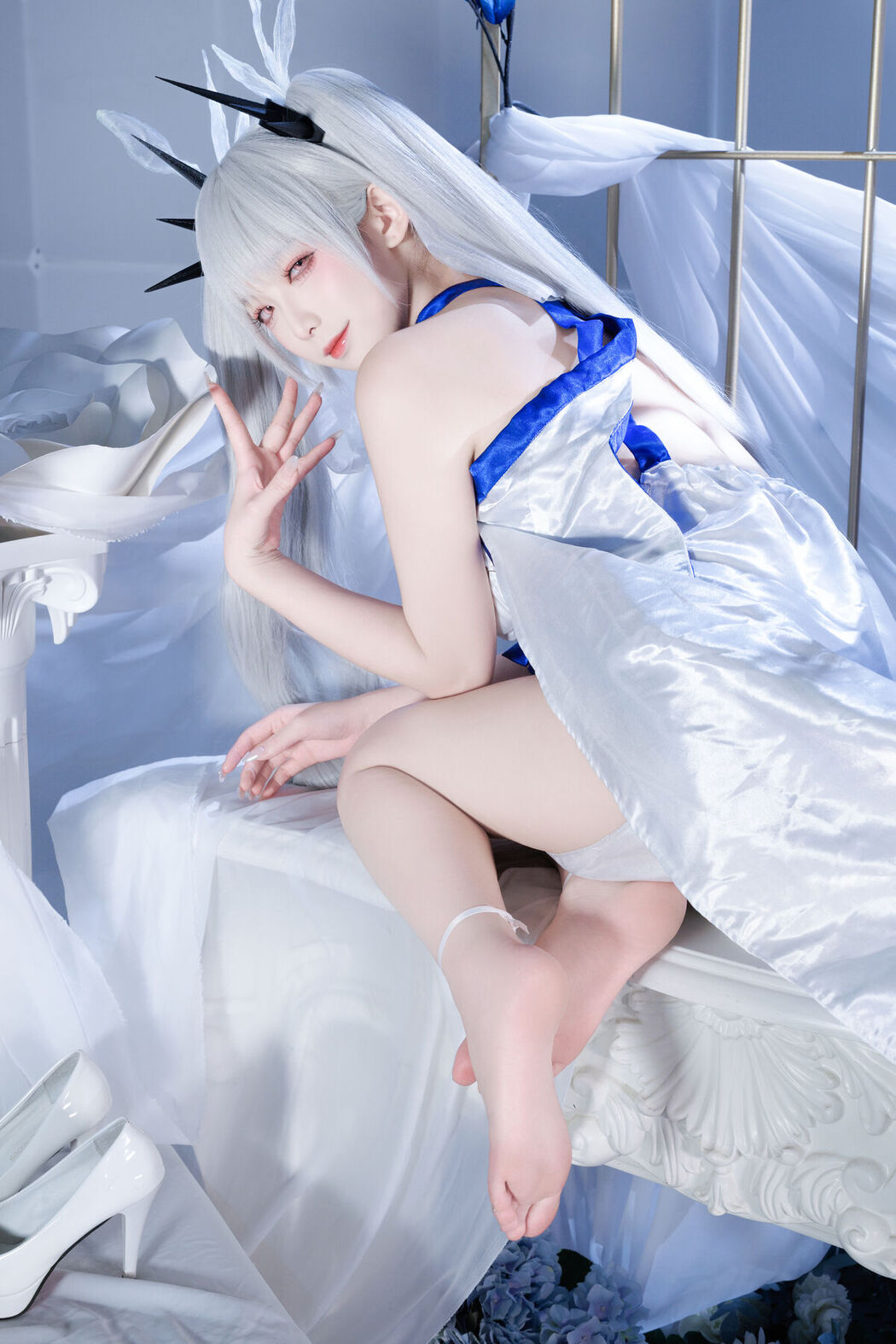 Coser@封疆疆v – 可畏礼服 (33P)