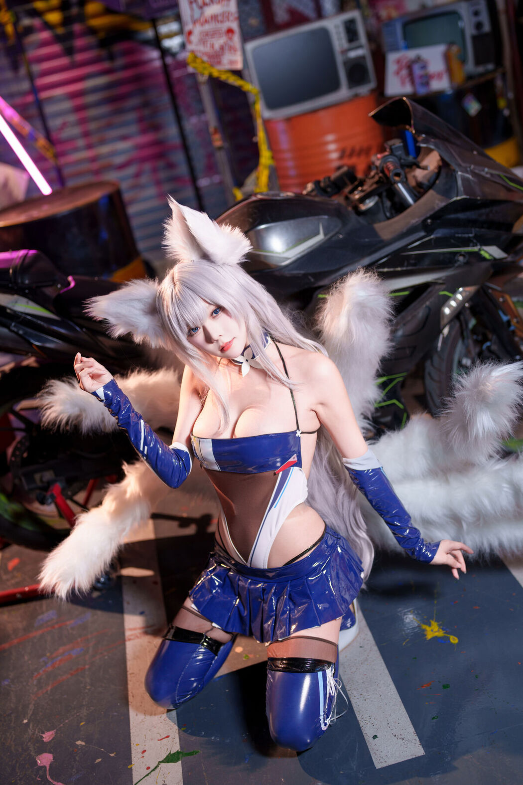 Coser@香草喵露露 – 信浓赛车 (13P – 1V)
