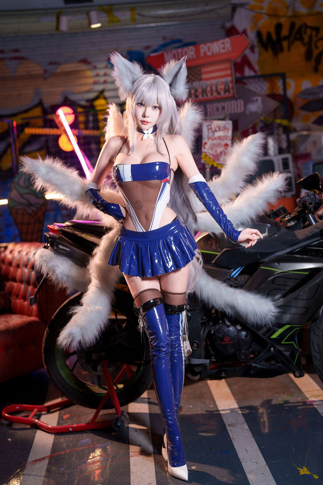 Coser@香草喵露露 – 信浓赛车 (13P – 1V)