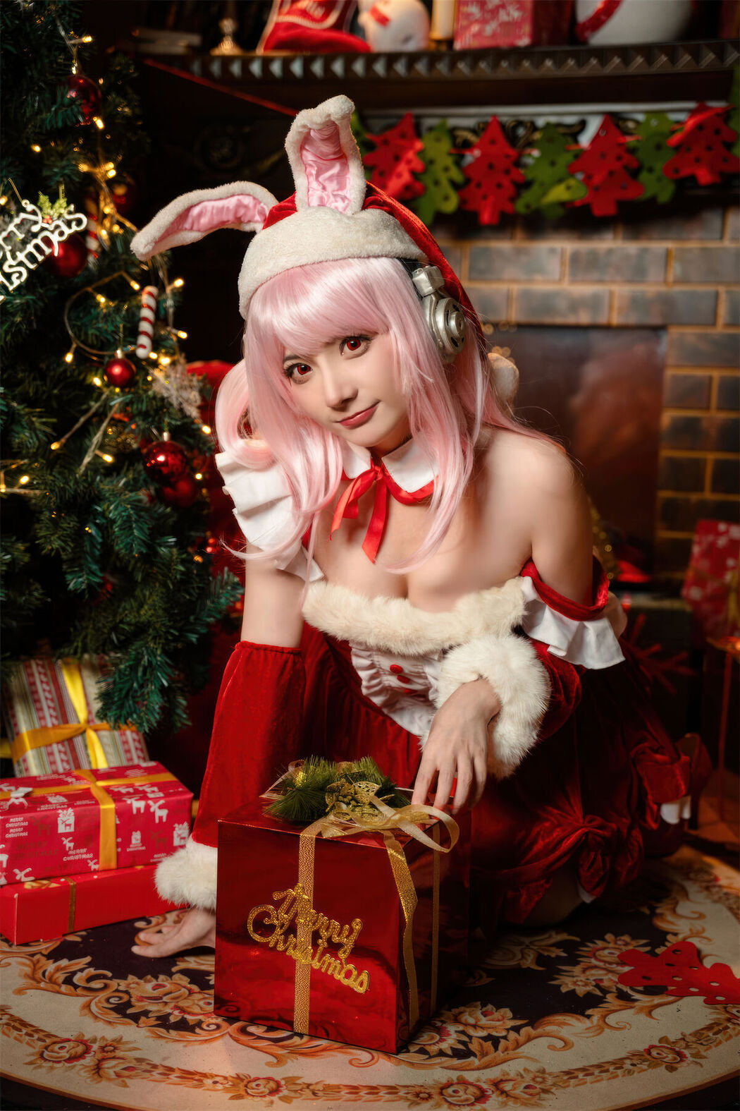 Coser@是三不是世w – 索尼子 圣诞 (44P)