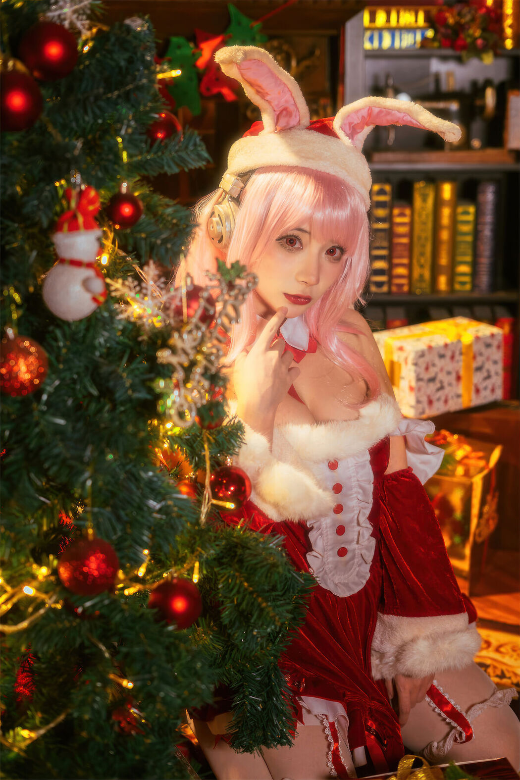 Coser@是三不是世w – 索尼子 圣诞 (44P)