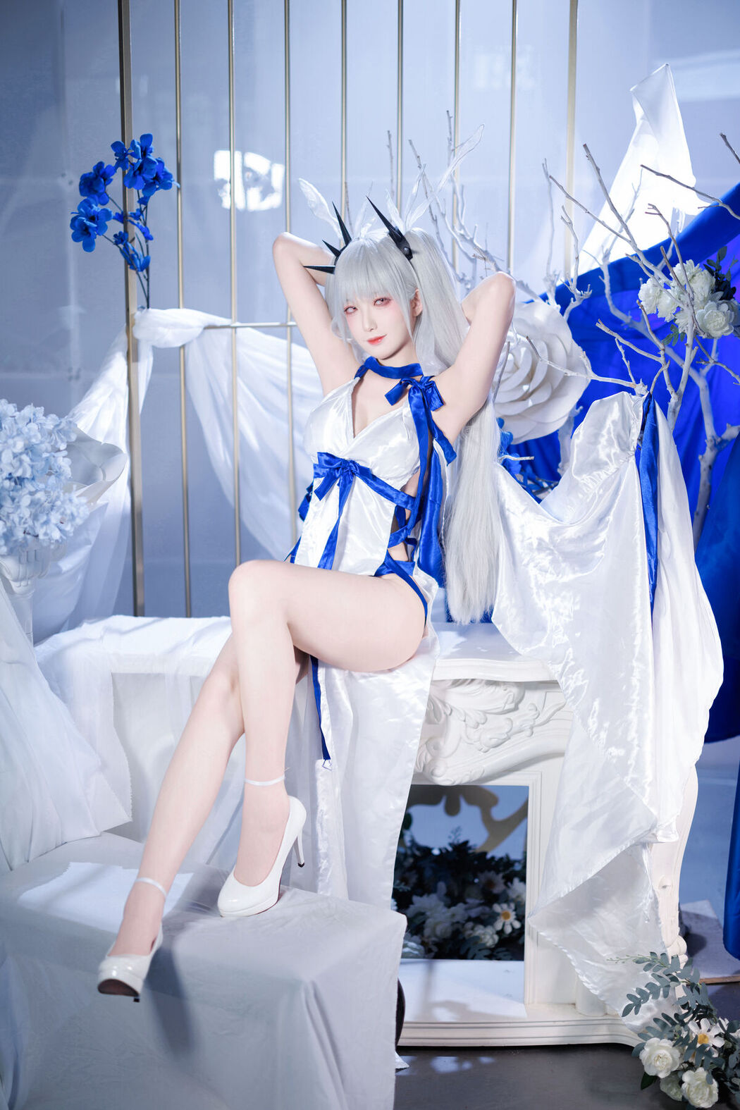 Coser@封疆疆v – 可畏礼服 (33P)