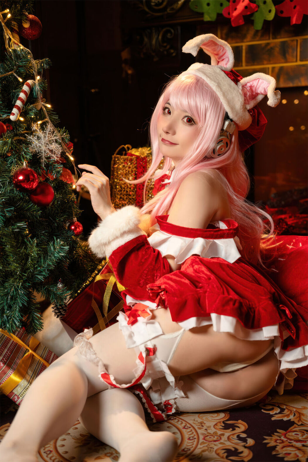 Coser@是三不是世w – 索尼子 圣诞 (44P)