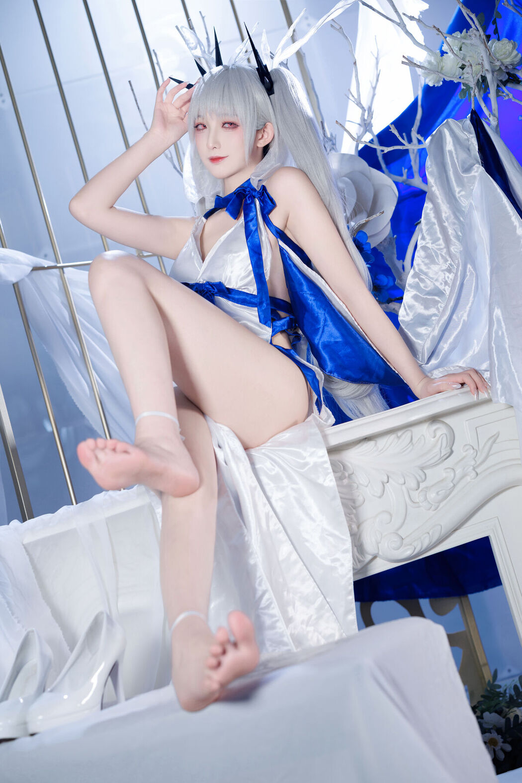 Coser@封疆疆v – 可畏礼服 (33P)