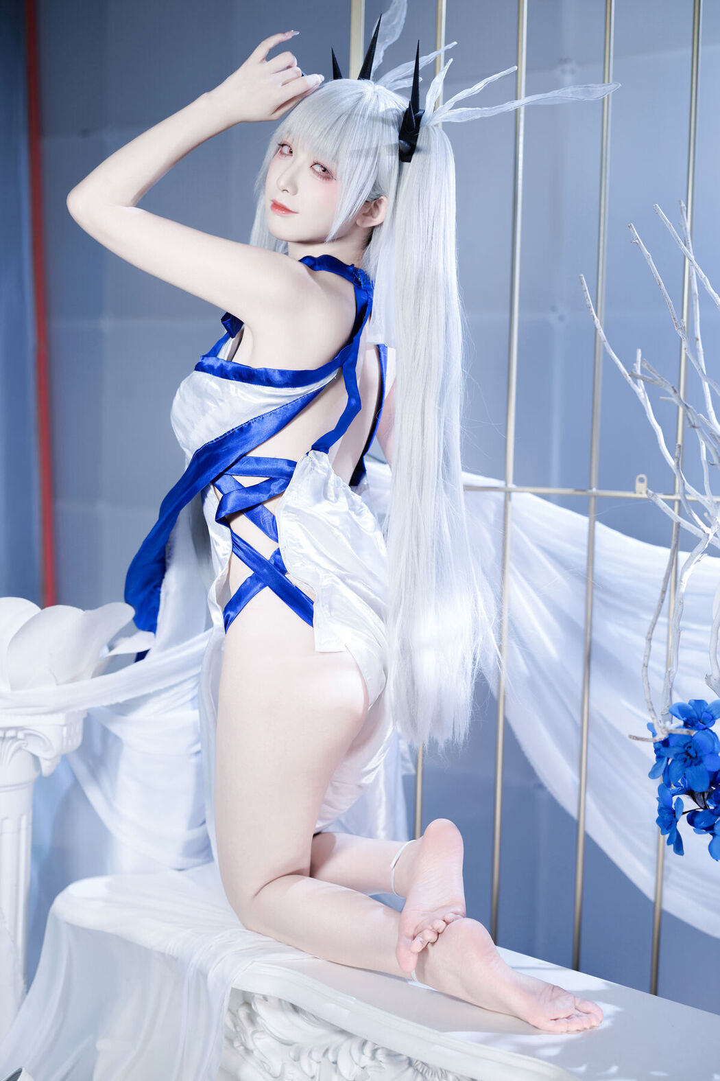 Coser@封疆疆v – 可畏礼服 (33P)