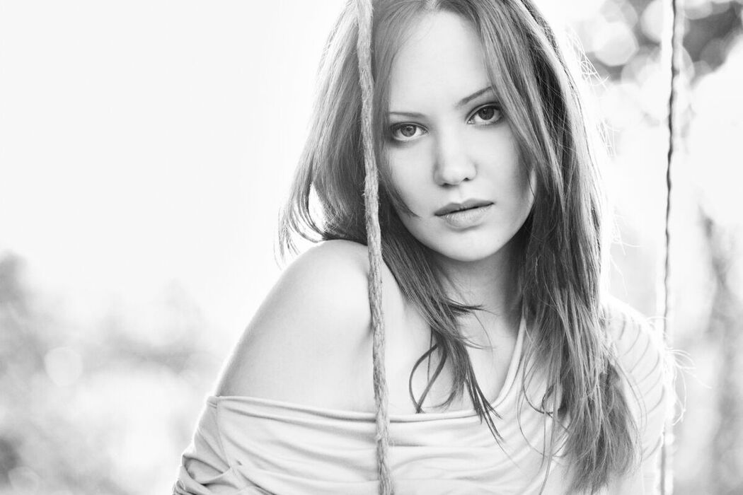 MetArt Ariel B – Presenting Part01 (61P)