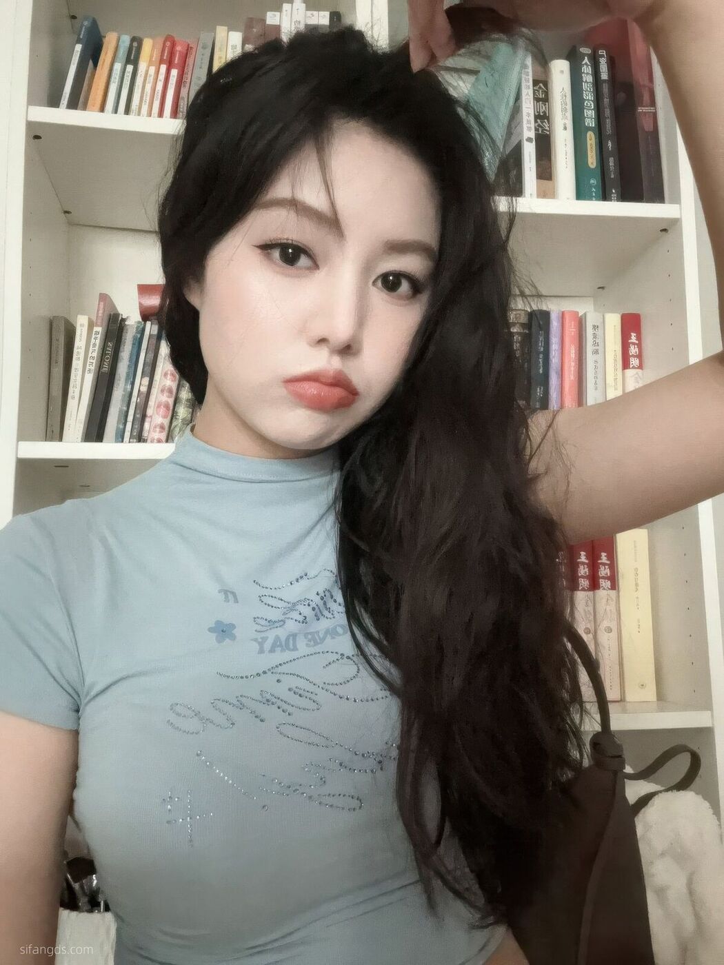 Sha Le Mei Xiao Cang Lao Shi 莎乐美小苍老师 – 网红外围 最新私密群门槛福利 Part04 (61P)