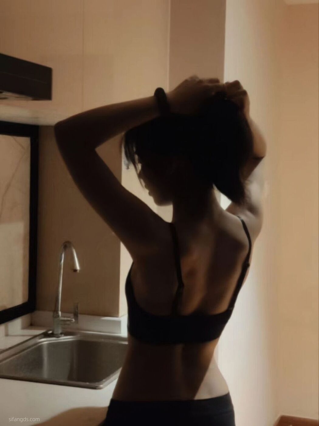 Sha Le Mei Xiao Cang Lao Shi 莎乐美小苍老师 – 网红外围 最新私密群门槛福利 Part05 (61P)