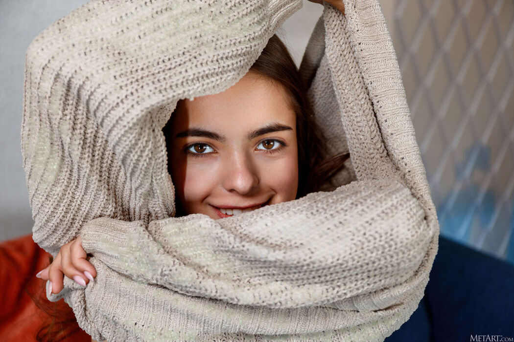 MetArt Neesa &#8211; Out Of The Cold Part01 (58P)