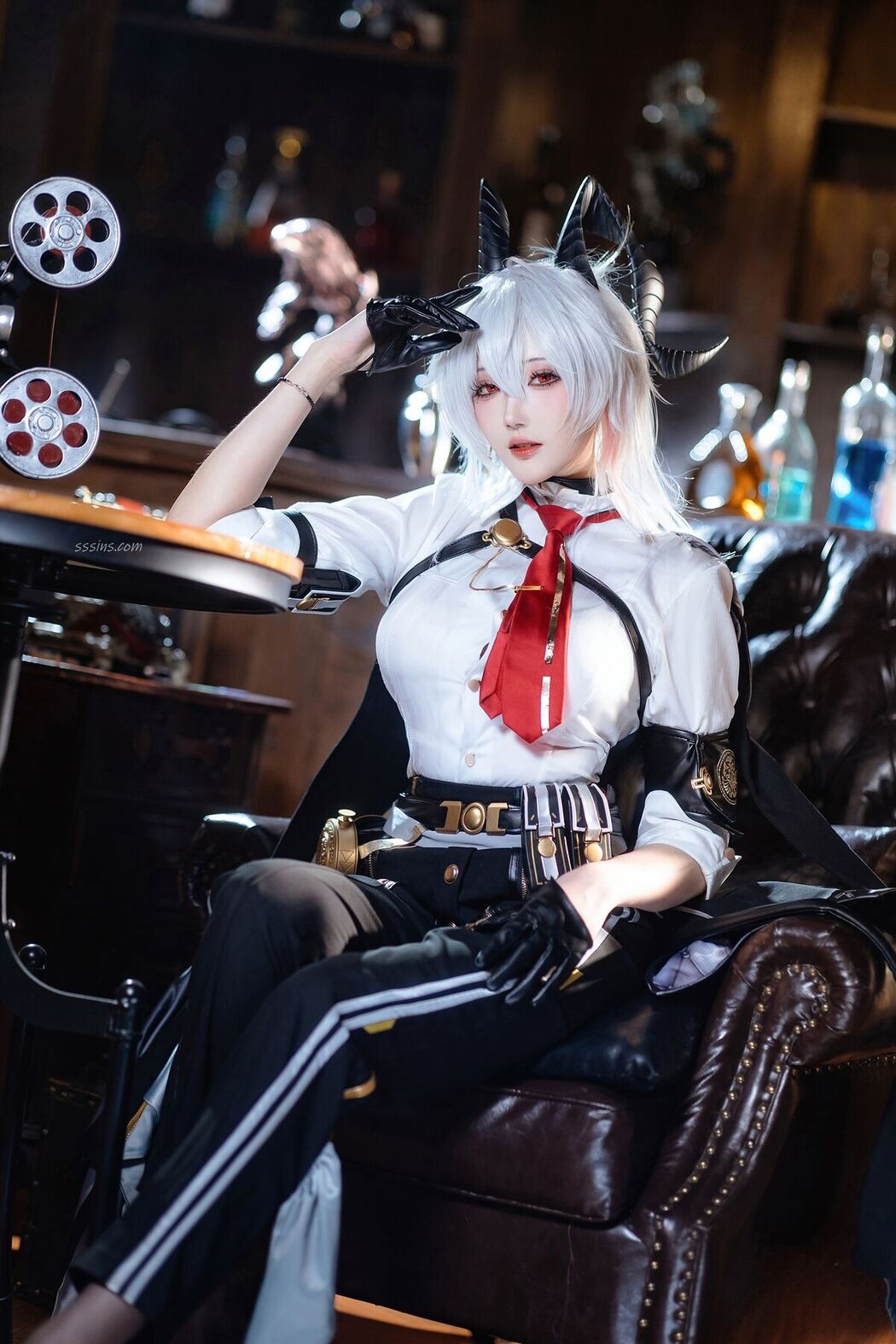 Coser@瓜希酱 &#8211; 鸣潮 赞妮 (20P)
