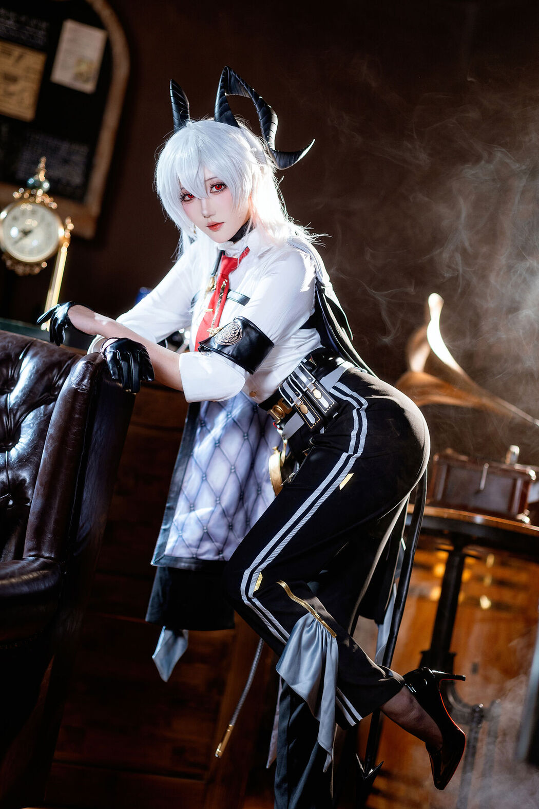Coser@瓜希酱 &#8211; 鸣潮 赞妮 (20P)