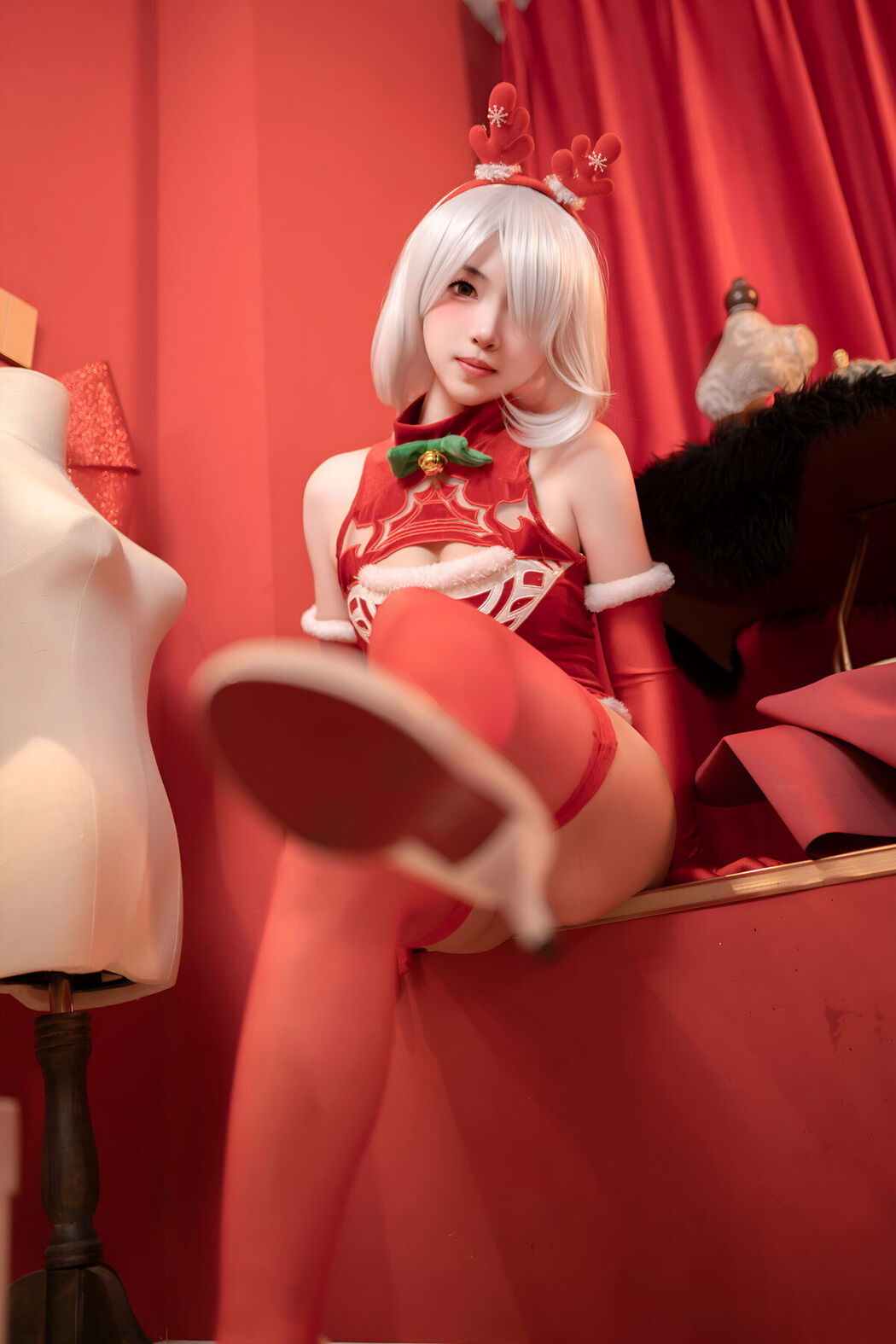 Coser@Bangni邦尼 – 圣诞尼尔 红裙御姐 Part02 (67P)