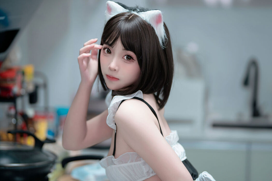 Coser@Bangni邦尼 – 小猫日记 Part01 (53P)