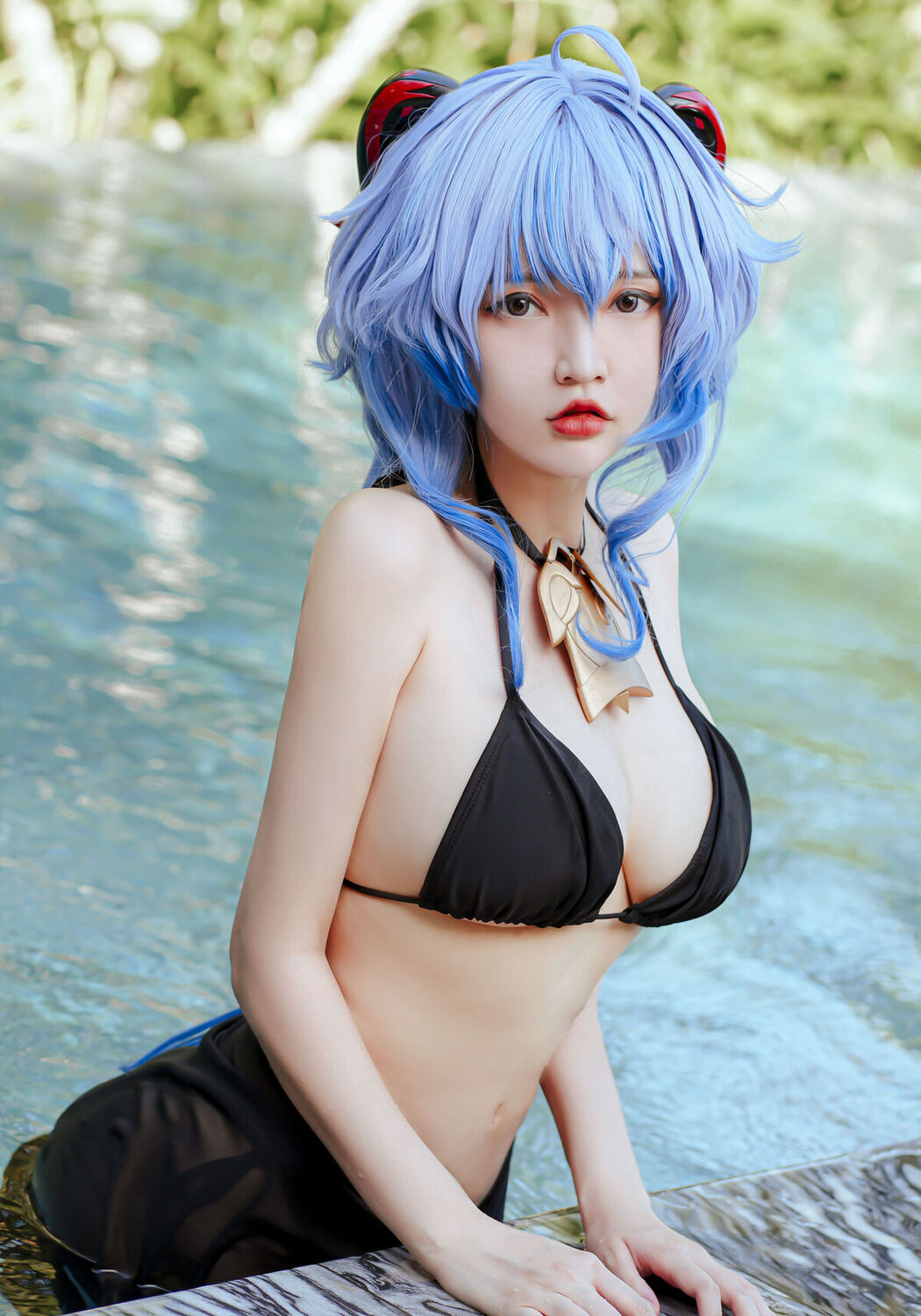 Coser@Potato Godzilla – Ganyu Bikini (16P)