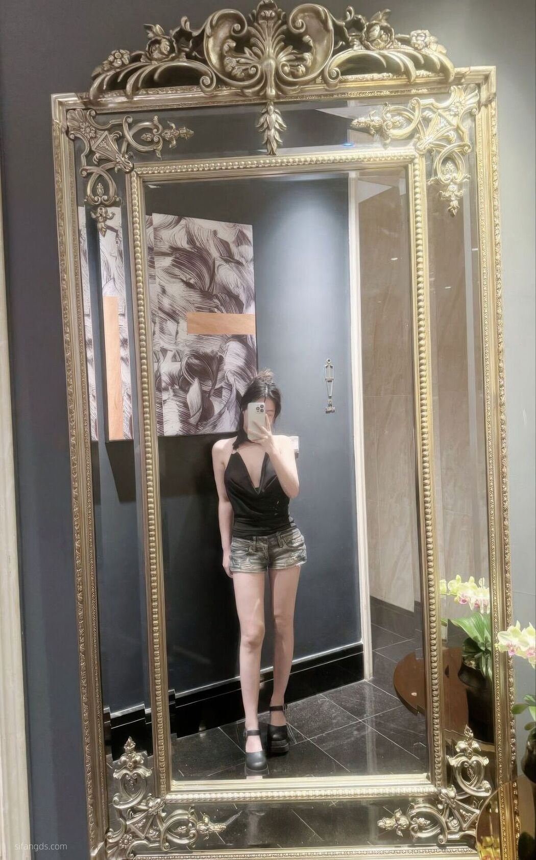 Sha Le Mei Xiao Cang Lao Shi 莎乐美小苍老师 – 网红外围 最新私密群门槛福利 Part07 (60P)