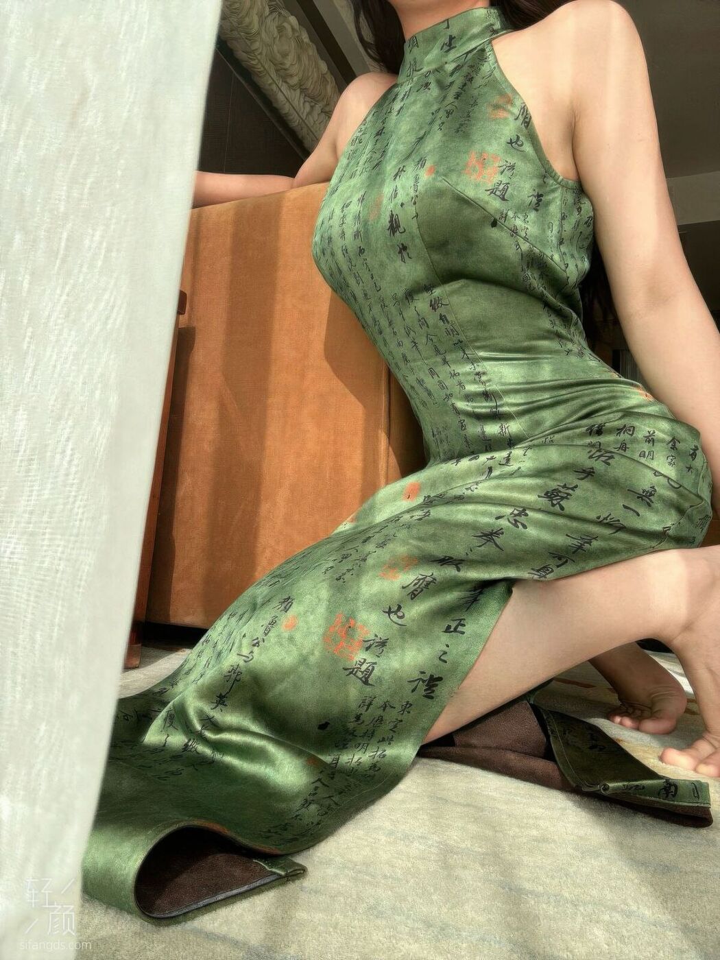 Sha Le Mei Xiao Cang Lao Shi 莎乐美小苍老师 – 网红外围 最新私密群门槛福利 Part07 (60P)