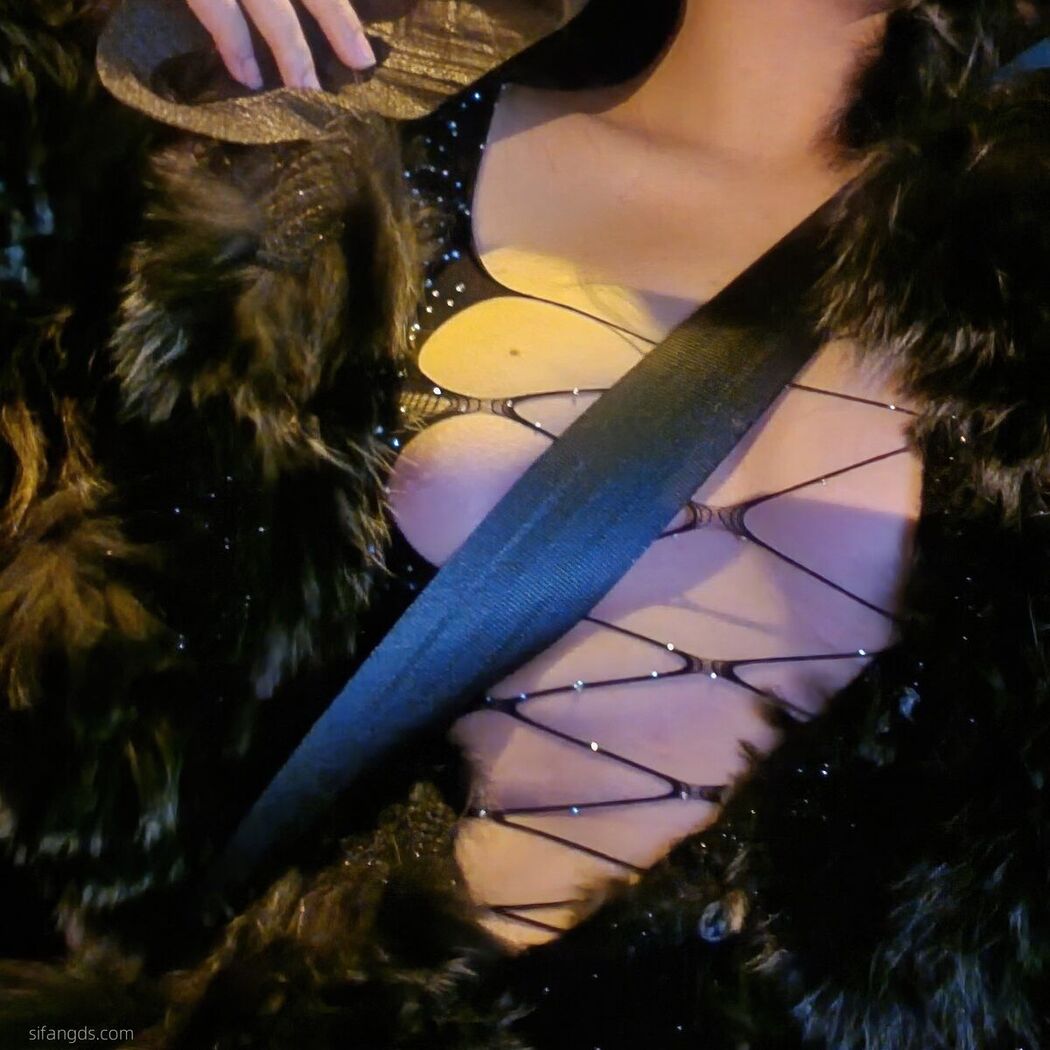 Sha Le Mei Xiao Cang Lao Shi 莎乐美小苍老师 – 网红外围 最新私密群门槛福利 Part06 (61P)