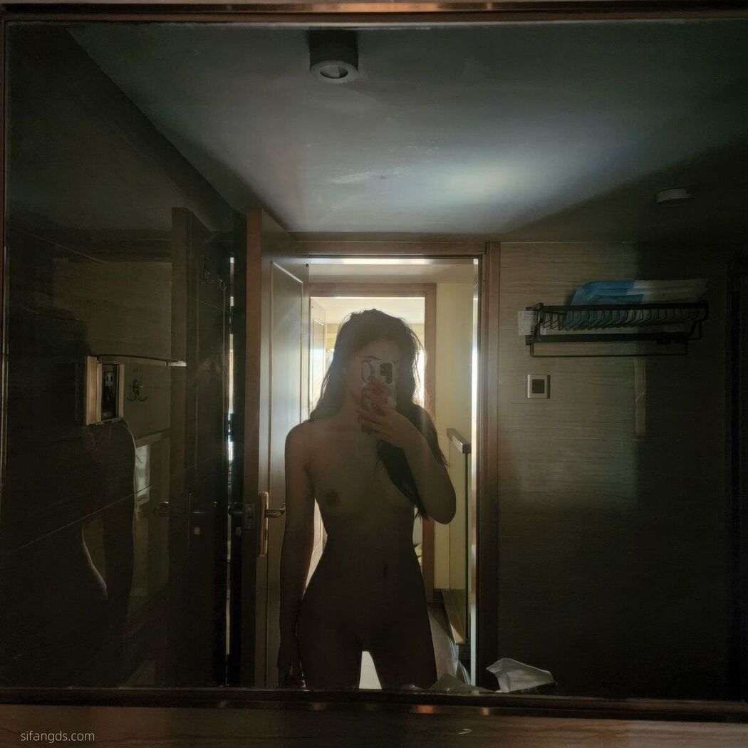 Sha Le Mei Xiao Cang Lao Shi 莎乐美小苍老师 – 网红外围 最新私密群门槛福利 Part06 (61P)