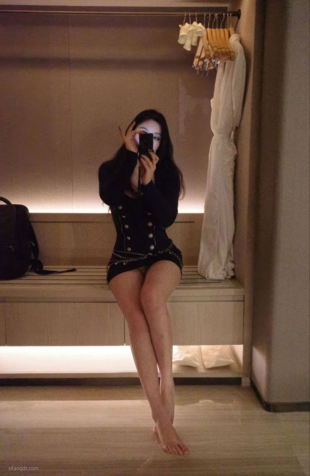 Sha Le Mei Xiao Cang Lao Shi 莎乐美小苍老师 – 网红外围 最新私密群门槛福利 Part06 (61P)