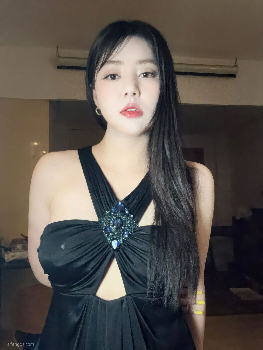 Sha Le Mei Xiao Cang Lao Shi 莎乐美小苍老师 – 网红外围 最新私密群门槛福利 Part06 (61P)