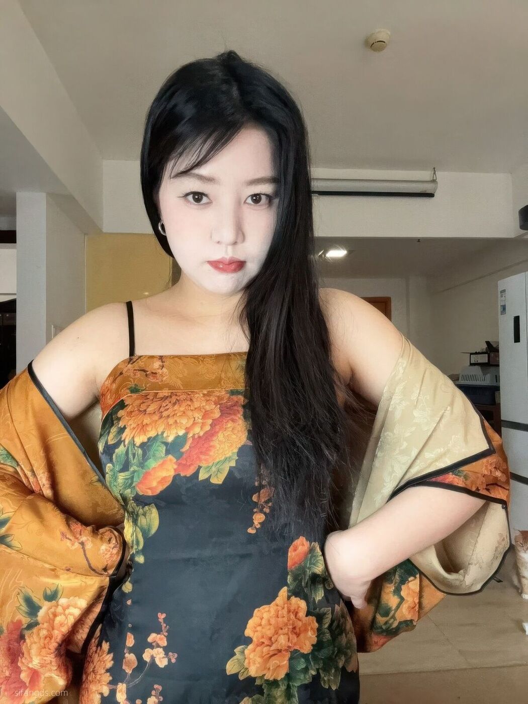 Sha Le Mei Xiao Cang Lao Shi 莎乐美小苍老师 – 网红外围 最新私密群门槛福利 Part07 (60P)